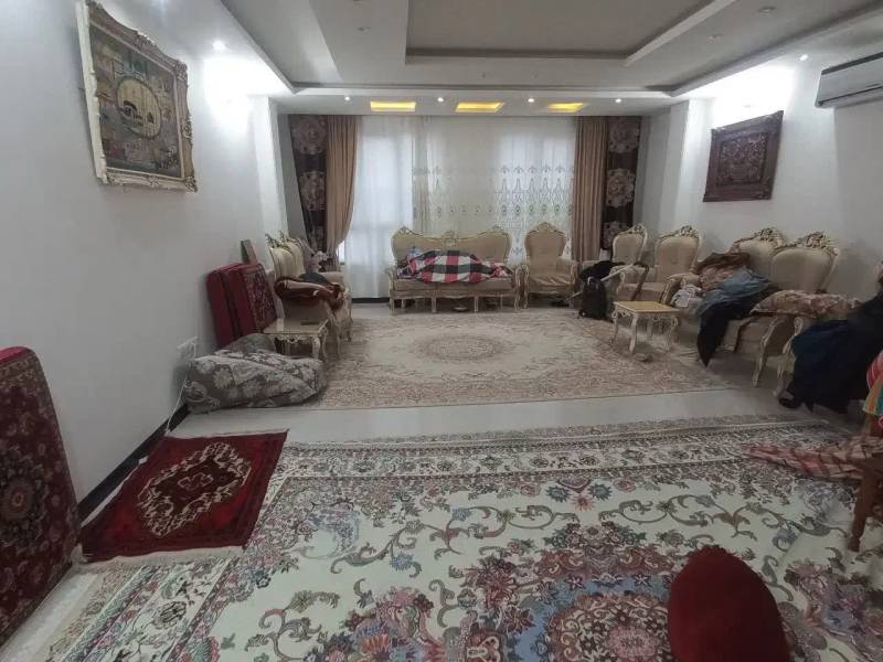                                             واحد ۱۲۲متری شهرک قدس
                                                                                آپارتمان
                                        در شهرک قدس قم