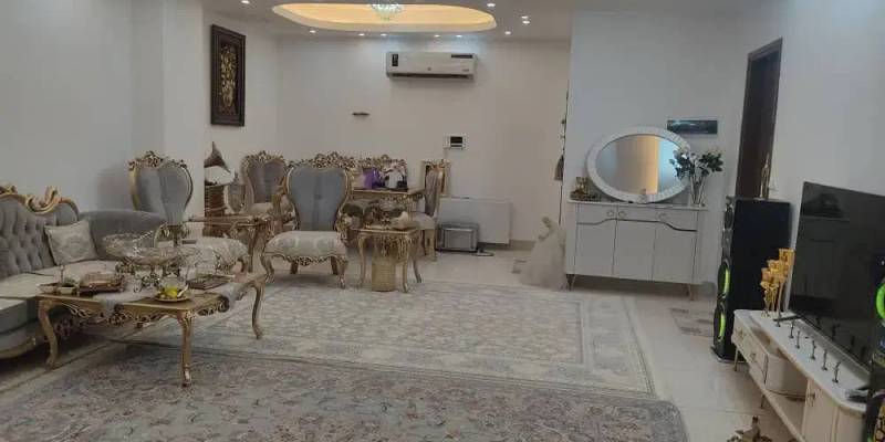                                             فروش واحد مسکونی 108 متر دو خوابه
                                                                                آپارتمان
                                        در شهر قائم قم