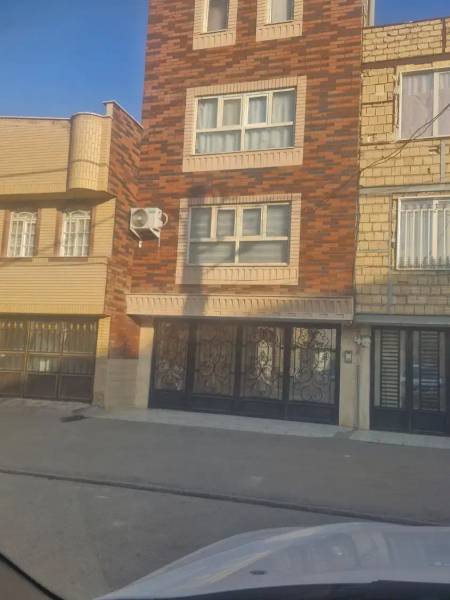                                             فروش خانه نو ساز
                                                                                منزل ویلایی
                                        در قلعه کامکار قم