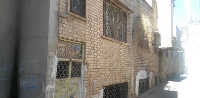                                             فروش منزل جنوبی با 12 متر بر
                                                                                منزل ویلایی
                                        در انقلاب (چهارمردان) قم