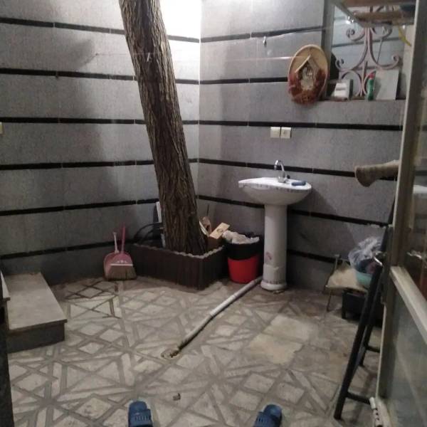                                             خانه 68متری دوطبقه مستقل دو کله تمیز
                                                                                منزل ویلایی
                                        در تولید دارو و یخچال قم