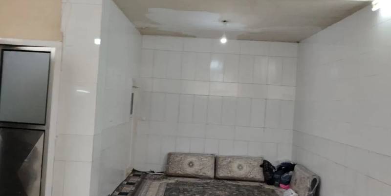                                             زیر زمین ۶۵ متر
                                                                                منزل ویلایی
                                        در ارم قم