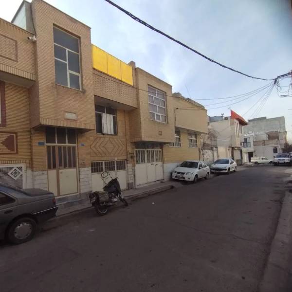                                             منزل ویلایی
                                                                                منزل ویلایی
                                        در لسانی قم