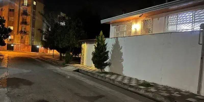                                             300 متر ویلایی در بهترین لوکیشن شریعتی بابلسر
                                                                                منزل ویلایی
                                        در  بابلسر