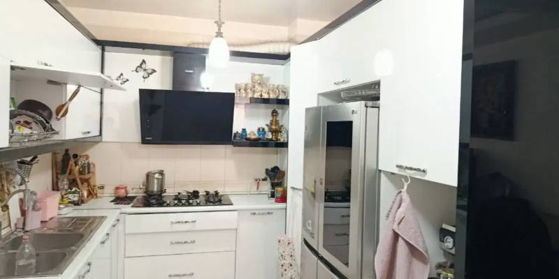                                             یک باب منزل
                                                                                آپارتمان
                                        در بنیاد قم
