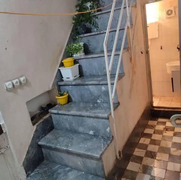                                             خونه ۵۰متری دو طبقه
                                                                                منزل ویلایی
                                        در نوبهار قم