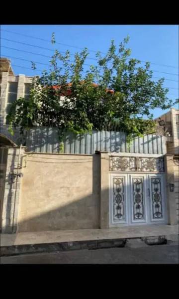                                             منزل ویلایی 3طبقه مجزا تک واحدی
                                                                                منزل ویلایی
                                        در عمار یاسر قم