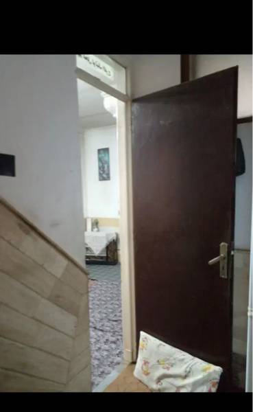                                             خونه پشت قواره  دو طبقه خوش قیمت
                                                                                منزل ویلایی
                                        در نخودی قم