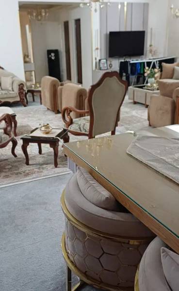 آپارتمان 130 متری سی متری قائم