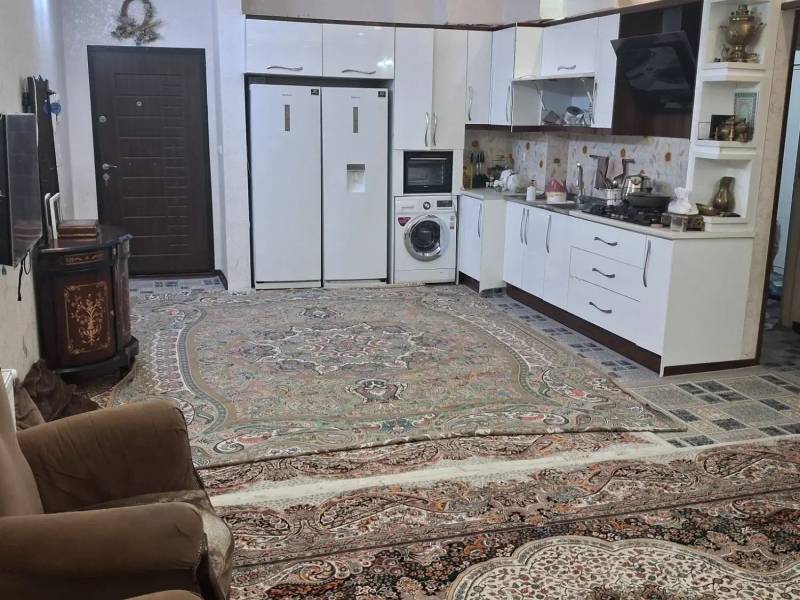                                             فروش اپارتمان
                                                                                آپارتمان
                                        در شاه سید علی قم