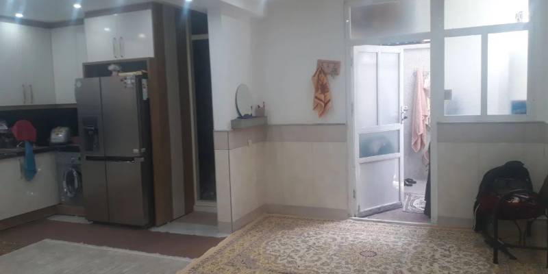                                             همکف ۱۱۰متری
                                                                                منزل ویلایی
                                        در نخودی قم
