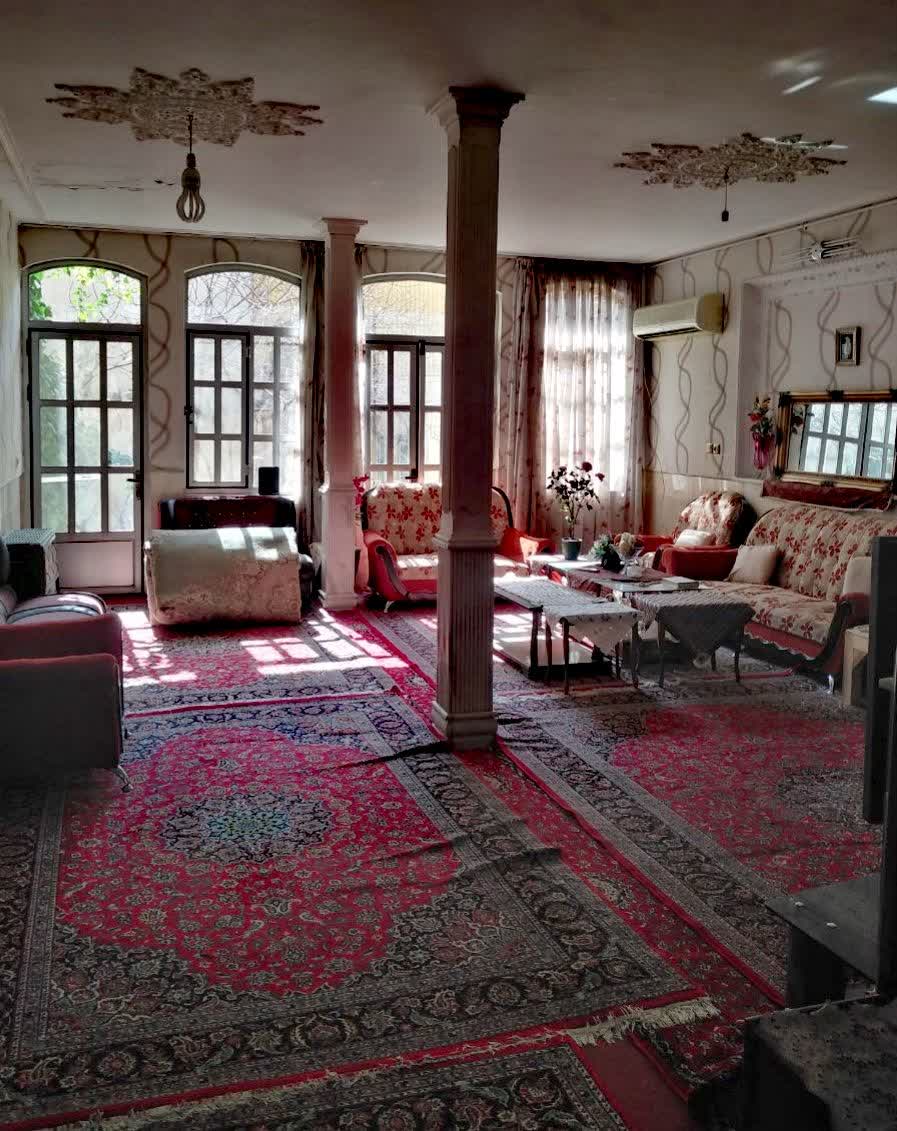                                         منزل ویلایی
                                        در عمار یاسر قم