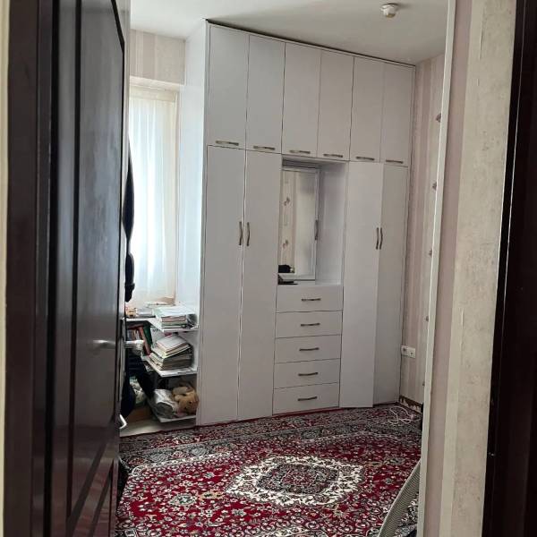 آپارتمان دوخواب در خیابان مطهری