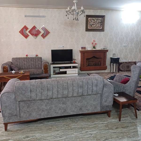                                             منزل ویلایی
                                                                                منزل ویلایی
                                        در کیوانفر قم