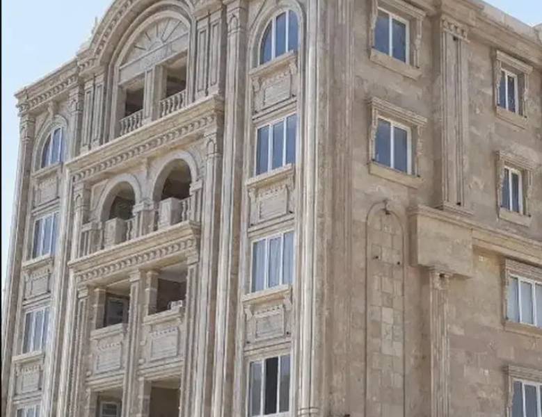                                             شهید سلیمانی نزدیک به تحویل
                                                                                آپارتمان
                                        در شهرک قدس قم