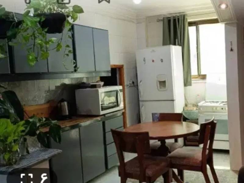                                             اجاره خونه دربست خیابان رضایی بابلسر
                                                                                منزل ویلایی
                                        در  بابلسر
