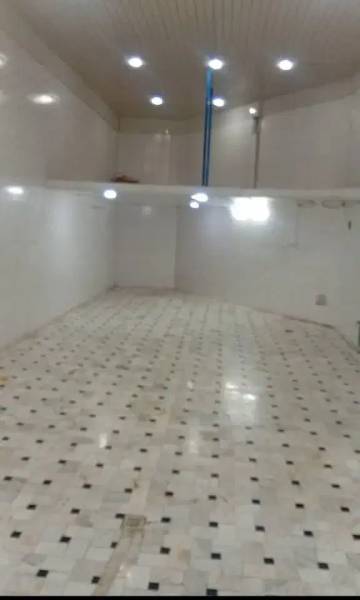                                             مغازه و کارگاه و خانه فروشی
                                                                                منزل ویلایی
                                        در نخودی قم