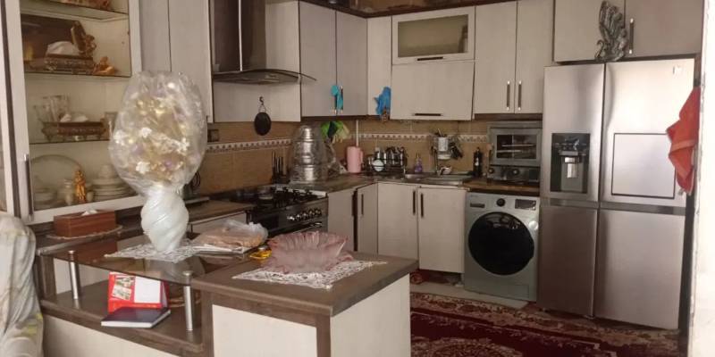                                             16متری بنیادی 180متر
                                                                                منزل ویلایی
                                        در شهرک امام حسن قم