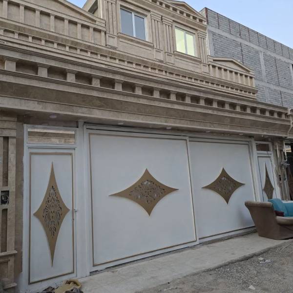                                             منزل ویلایی خوش ساخت سند آماده
                                                                                منزل ویلایی
                                        در آزادگان قم