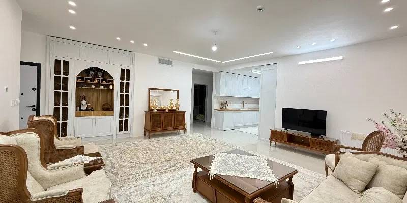                                             جواهر پنهان در محله محبوب - همه چیز آماده
                                                                                آپارتمان
                                        در باغ کرباسی قم
