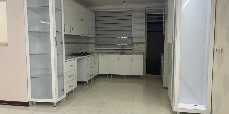                                             ویلایی بنیادی ۱۵۰متری ۳خواب
                                                                                منزل ویلایی
                                        در بنیاد قم