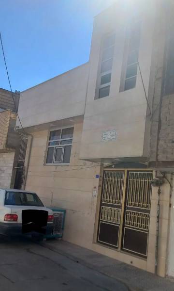                                             خانه ۱۴۰ متری دو طبقه سند تکبرگ
                                                                                منزل ویلایی
                                        در نیروگاه قم