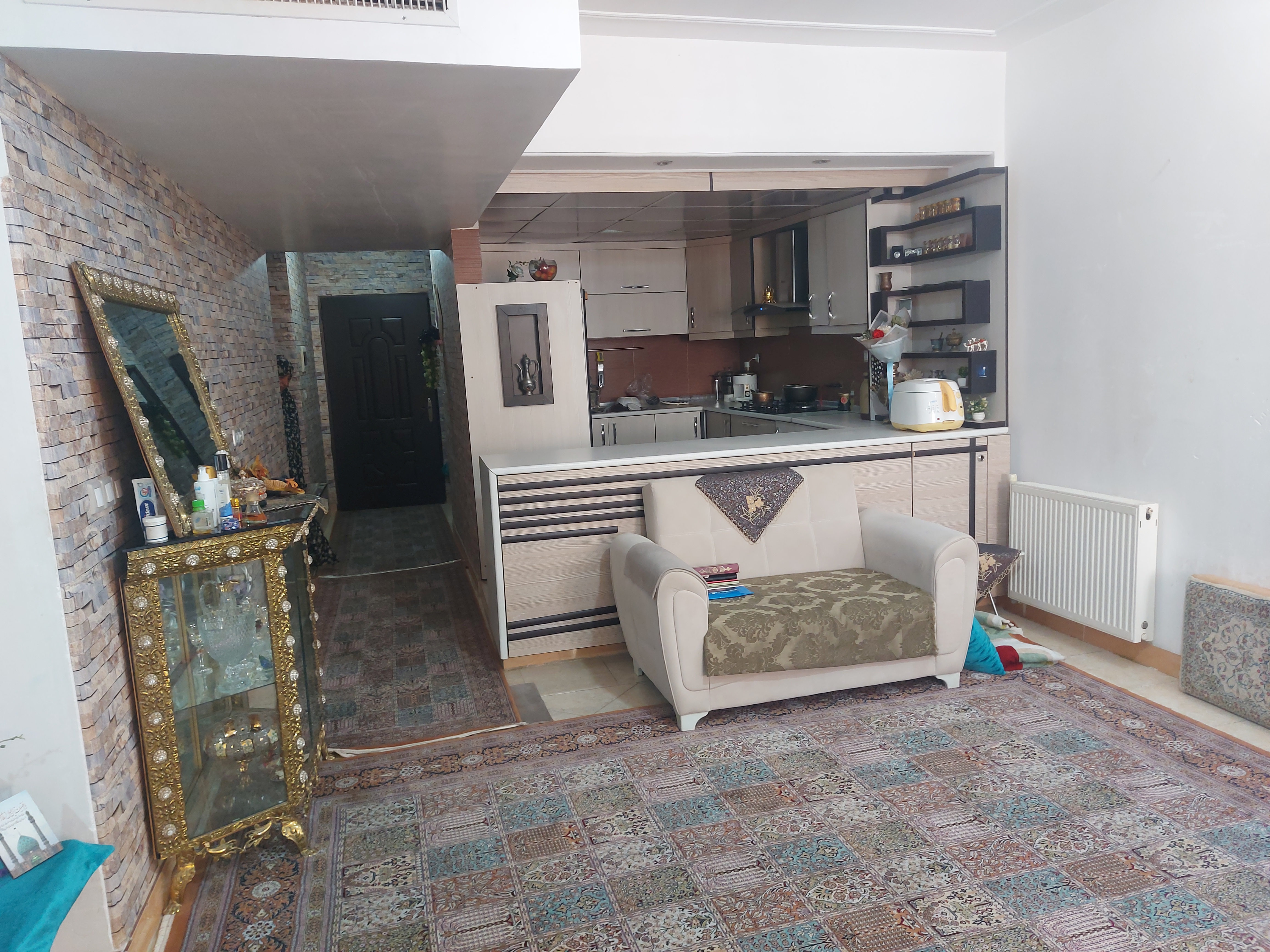                                             2خواب
                                                                                آپارتمان
                                        در بنیاد قم