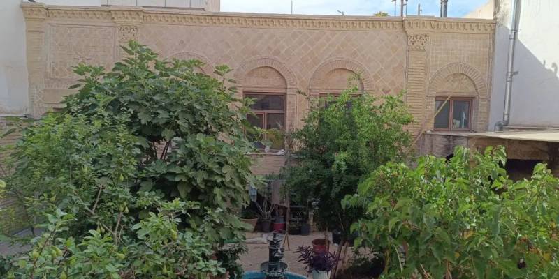                                             منزل ویلایی باجک
                                                                                منزل ویلایی
                                        در باجک یک قم
