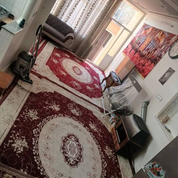                                             منزل فروشی
                                                                                منزل ویلایی
                                        در سراجه (۱۵ خرداد) قم
