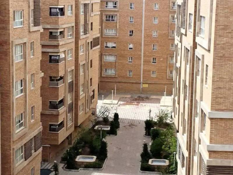                                             آپارتمان ۱۰۴ متری خوش نقشه در ۱۵ خرداد
                                                                                آپارتمان
                                        در سراجه (۱۵ خرداد) قم