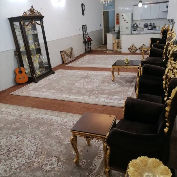                                             ویلایی دو طبقه همکف وبالا
                                                                                منزل ویلایی
                                        در کیوانفر قم
