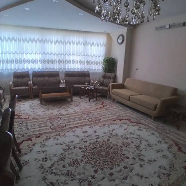                                             ۱۰۲ متری فول زنبیل آباد
                                                                                آپارتمان
                                        در زنبیل آباد قم