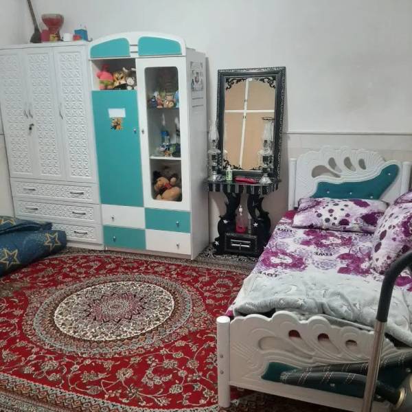                                             منزل دوطبقه ویلایی
                                                                                منزل ویلایی
                                        در تعویض پلاک قم