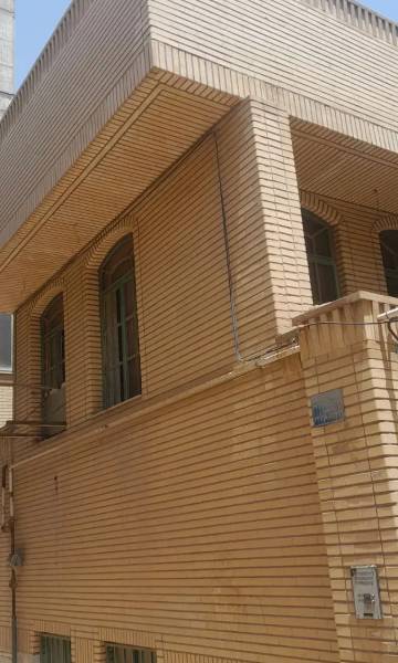                                             ملک دو طبقه
                                                                                منزل ویلایی
                                        در زنبیل آباد قم