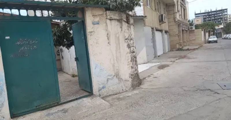                                             فروش خانه کلنگی
                                                                                زمین و باغ
                                        در  بابلسر