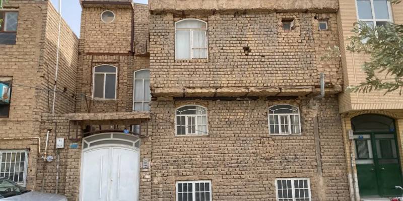                                             منزل ویلایی دوطبقه
                                                                                منزل ویلایی
                                        در زنبیل آباد قم