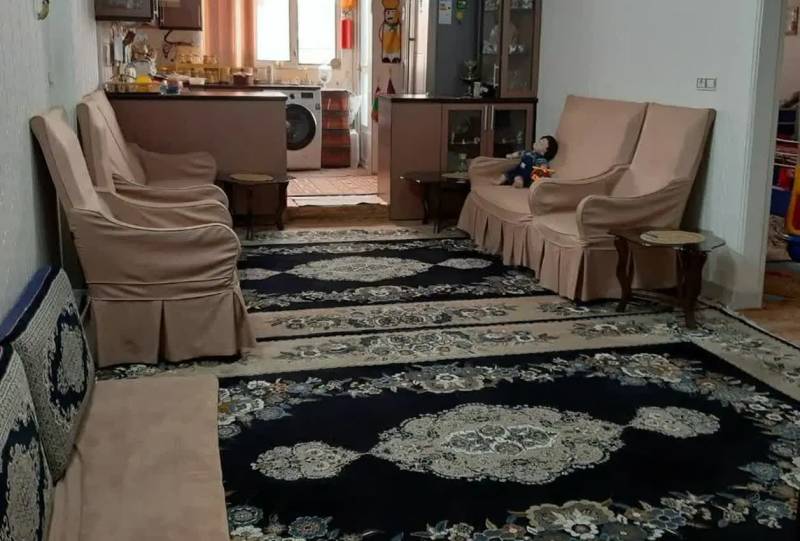                                             آپارتمان 74 متری زنبیل آباد
                                                                                آپارتمان
                                        در زنبیل آباد قم