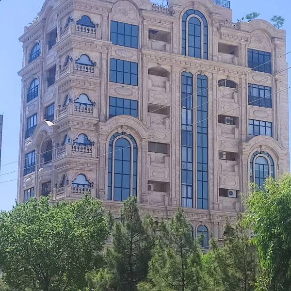                                             واحد ۹۰ متری _ بنیاد _ مجتمع پیام
                                                                                آپارتمان
                                        در انسجام قم