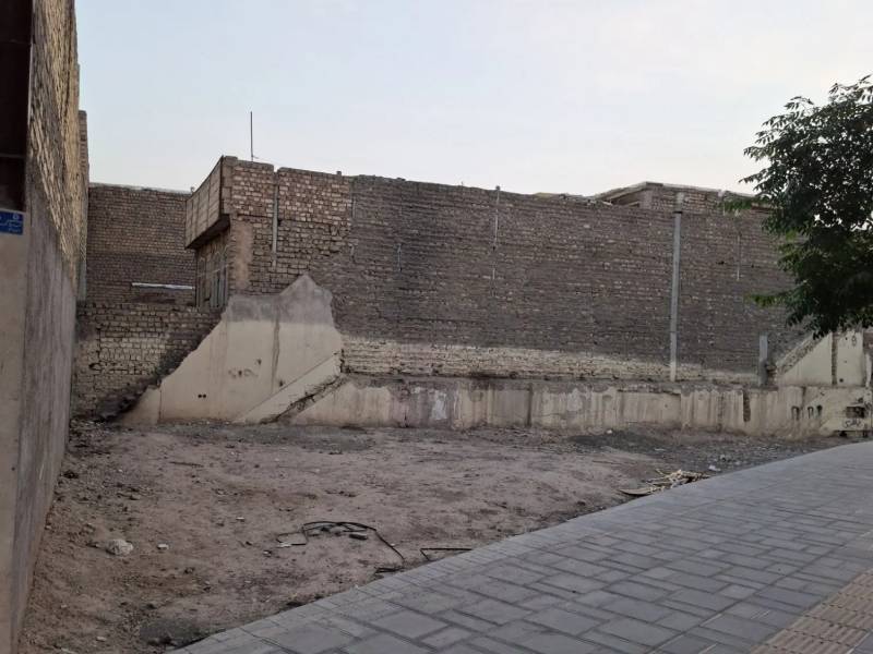                                             زمین ۱۲۵ متری دو نبش خیابان کارگر
                                                                                زمین و باغ
                                        در شهرک امام حسین قم