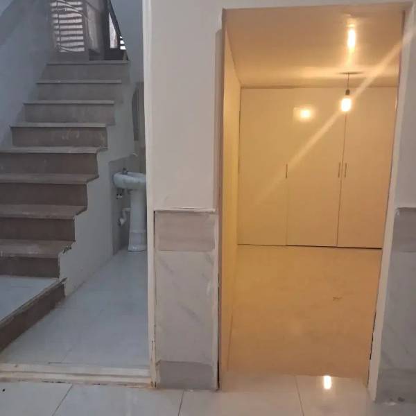 ویلایی ۲ طبقه