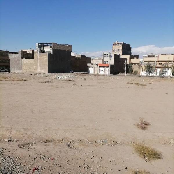 ۱۶۰ متر زمین فروشی محلاتی