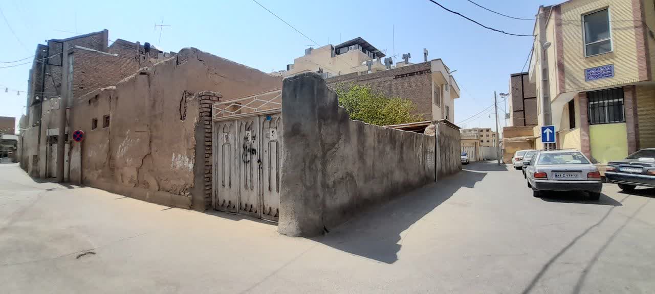                                        منزل ویلایی
                                        در صفائیه قم