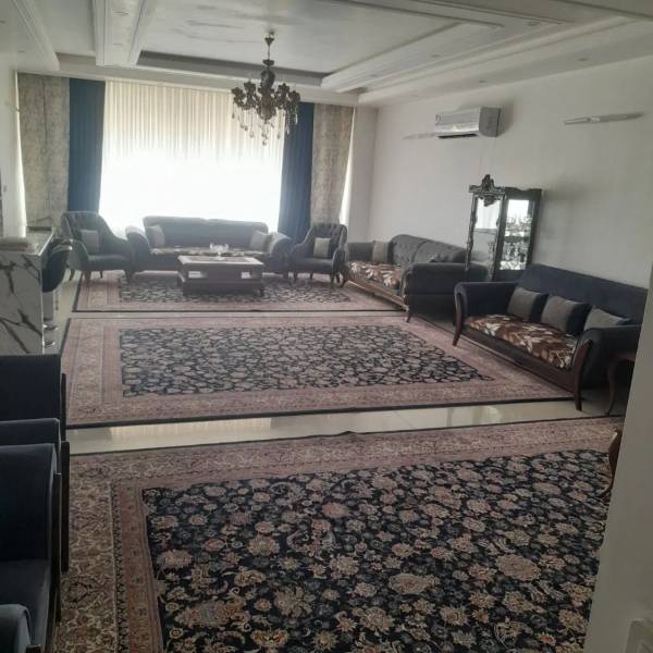                                             آپارتمان تک واحدی 155متری
                                                                                آپارتمان
                                        در باغ کرباسی قم
