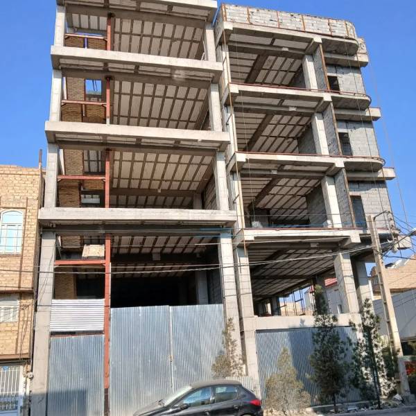 فروش ساختمان  مسکونی تجاری نیمه کاره مطابق تصویر