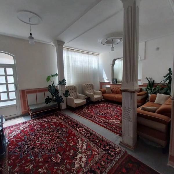 خانه ویلایی فروشی بیست متری زاد