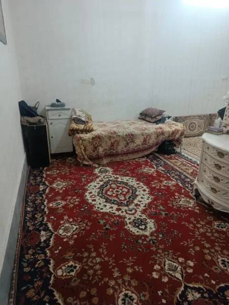                                             خانه فروشی چمران کوچه ۲۷
                                                                                منزل ویلایی
                                        در لسانی قم