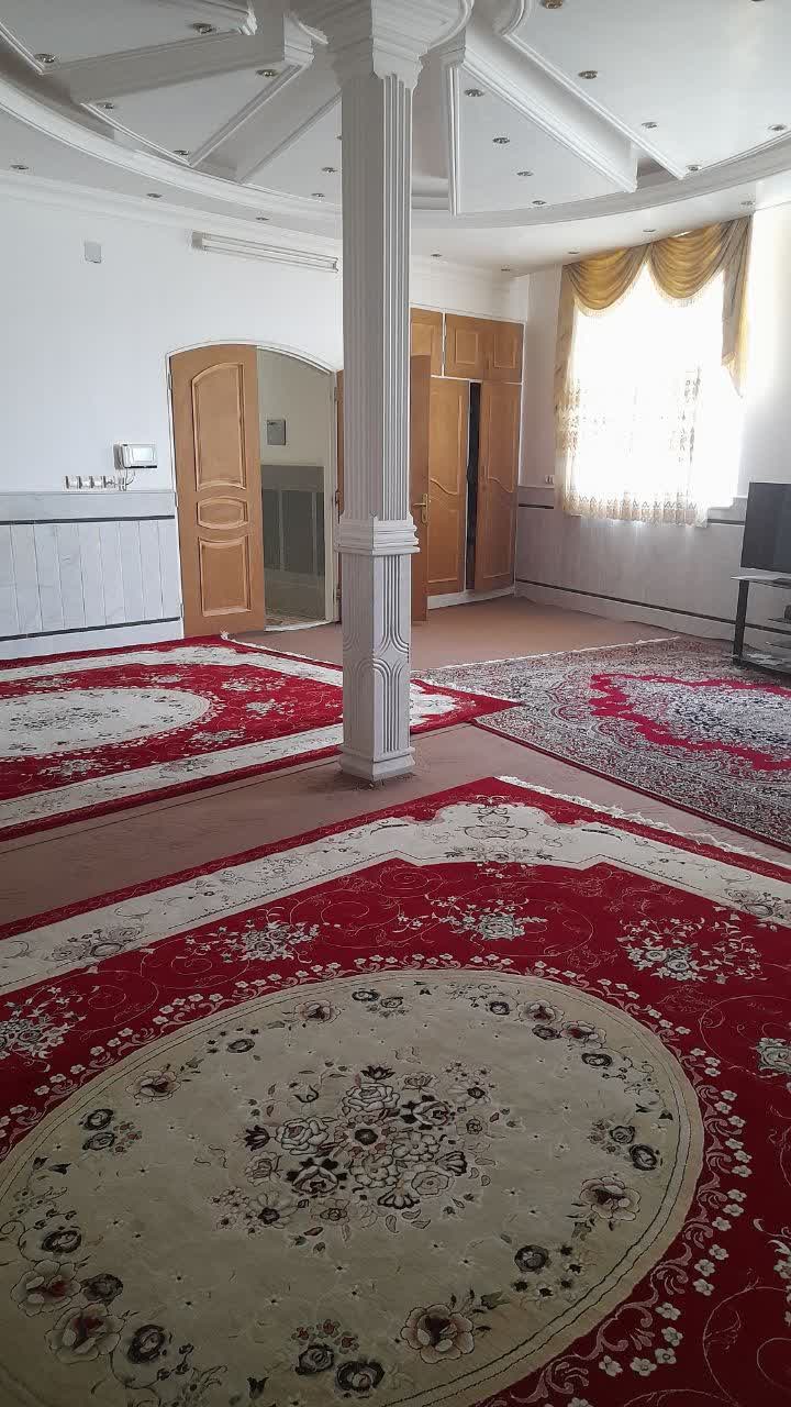                                             113 متر تجاری مسکونی
                                                                                آپارتمان
                                        در آیت الله کاشانی ( بلوار) قم