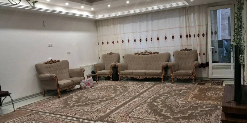 100متری بر خیابان فراشاهی_فول امکانات_غرق نور