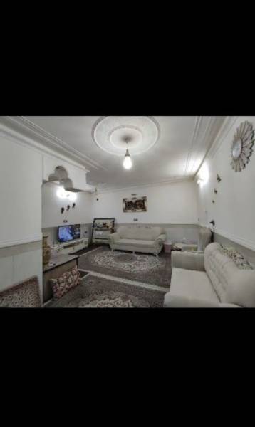                                             فروش زیرزمین از یک خانه دوطبقه
                                                                                منزل ویلایی
                                        در تعویض پلاک قم