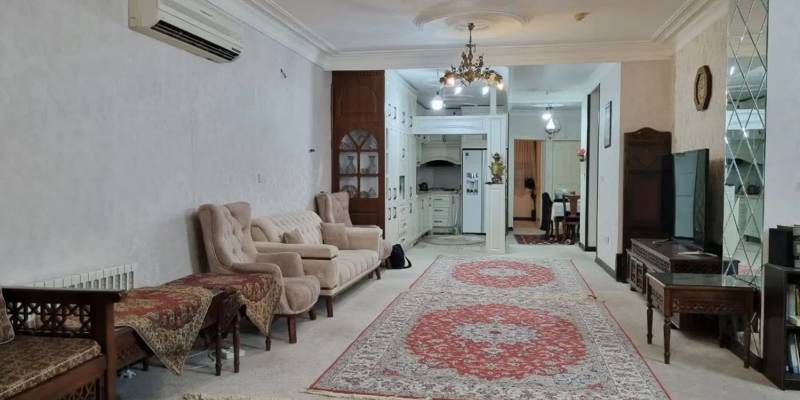                                             آپارتمان خیابان نسترن
                                                                                آپارتمان
                                        در سالاریه قم